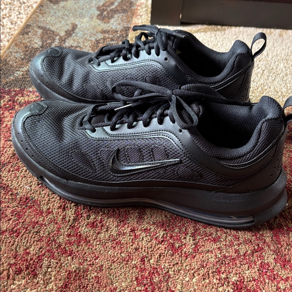 Nike Air Max AP 'Triple Black' CU4826-001 Men's Sz 10